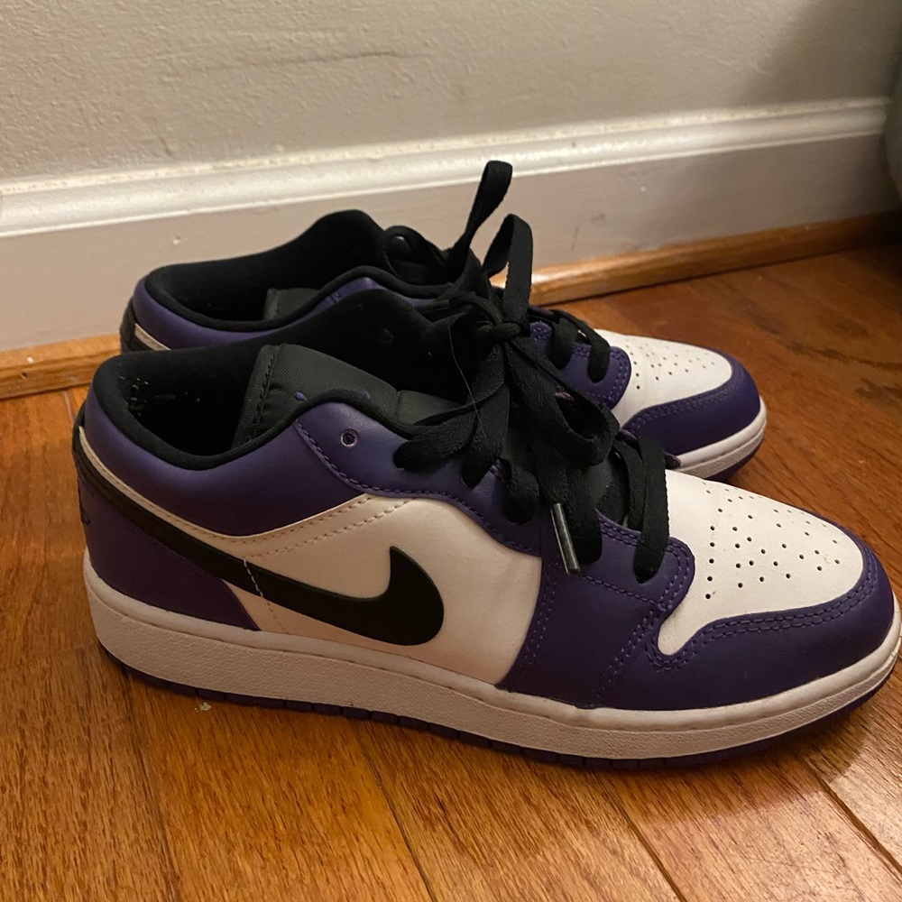 Jordan 1 Low Court Purple White